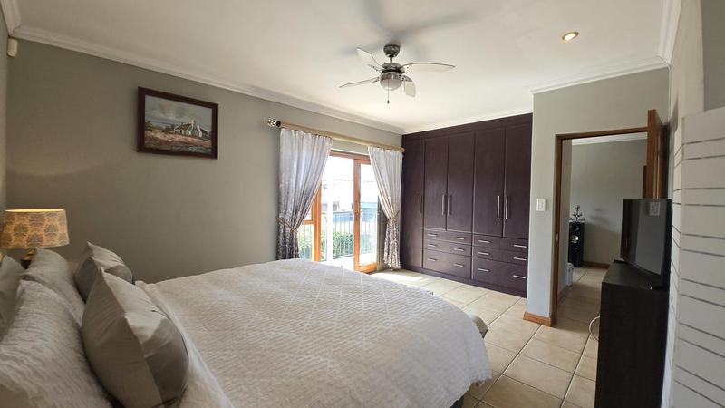 2 Bedroom Property for Sale in Gateway Manor North West